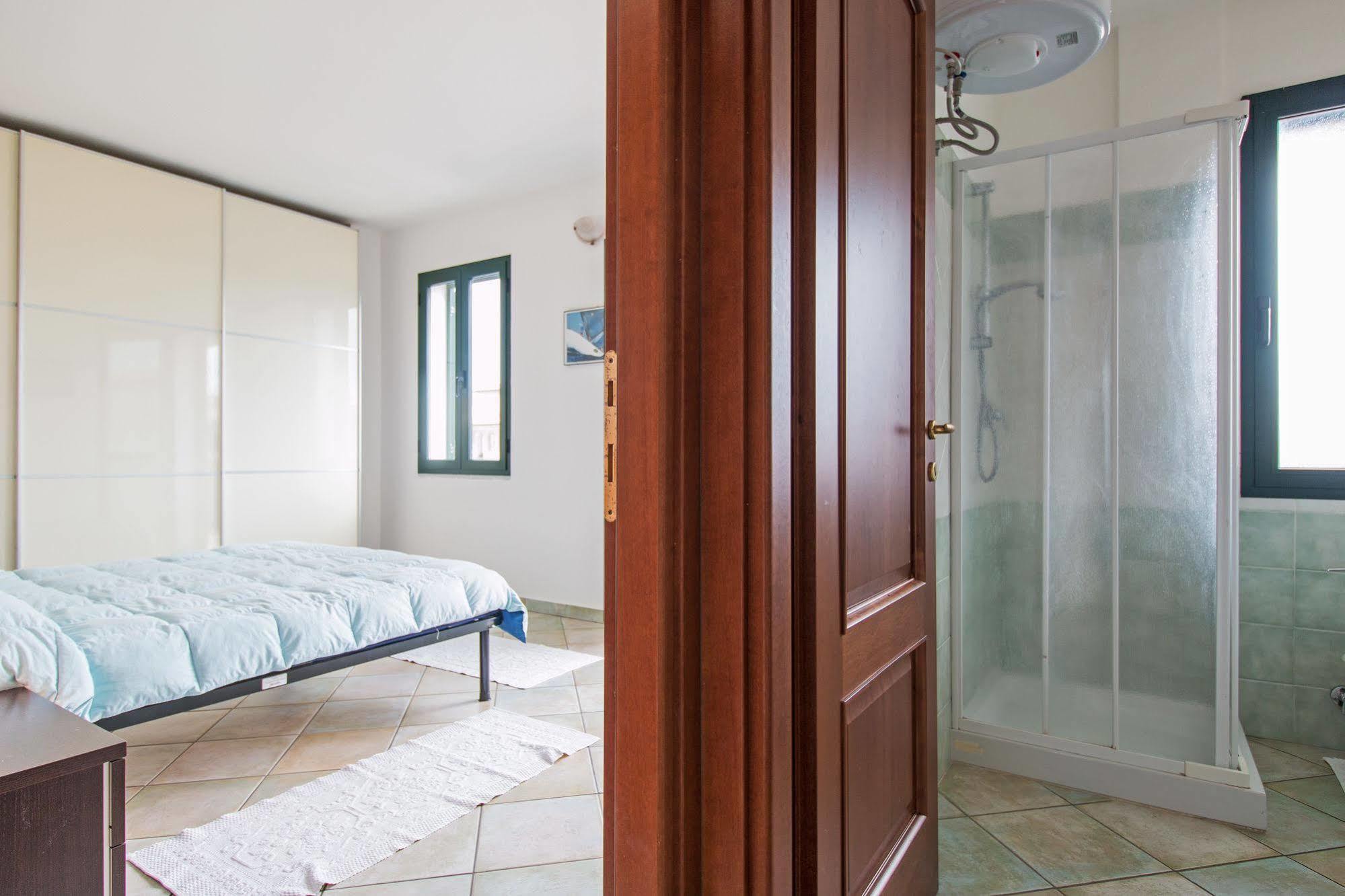Residenza Maria Antonia - Private Apartment Orosei Εξωτερικό φωτογραφία