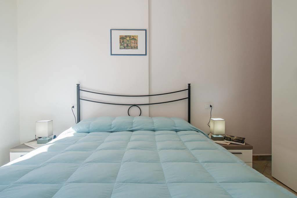 Residenza Maria Antonia - Private Apartment Orosei Εξωτερικό φωτογραφία